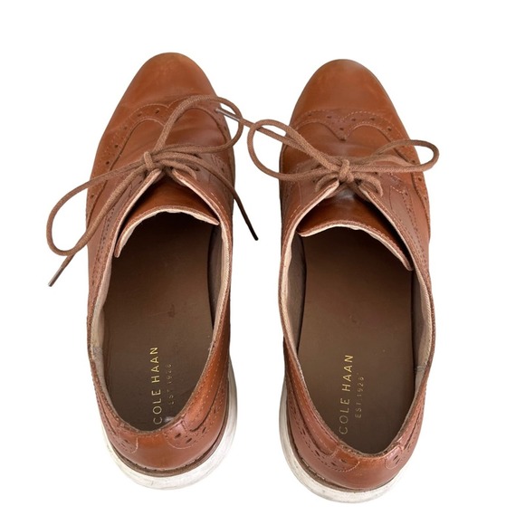 Cole Haan mens wingtip Oxford leather shoes size 8.5B main image 7